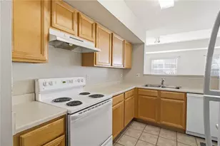 1015 Villagio Cir, Sarasota, FL 34237 - Photo 11