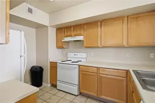 1015 Villagio Cir, Sarasota, FL 34237 - Photo 7