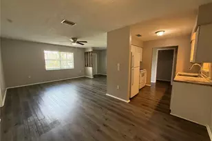364 Briarwood Rd, Venice, FL 34293 - Photo 5