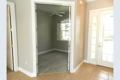 13335 Purple Finch Circle, Bradenton, FL 34202 - Photo 5