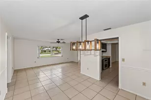 2508 Cardwell Way, Sarasota, FL 34231 - Photo 9