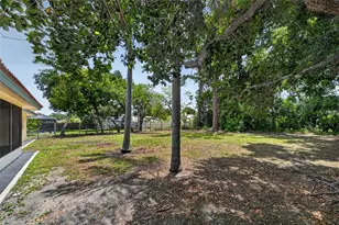 2508 Cardwell Way, Sarasota, FL 34231 - Photo 33