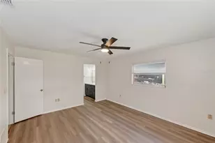 2508 Cardwell Way, Sarasota, FL 34231 - Photo 3