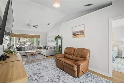 5737 Forester Lake Drive, Sarasota, FL 34243 - Photo 15
