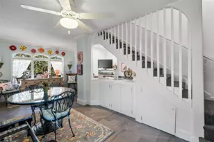 8152 Longbay Blvd, Sarasota, FL 34243 - Photo 45