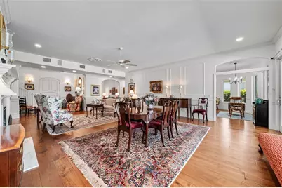 8152 Longbay Boulevard, Sarasota, FL 34243 - Photo 27