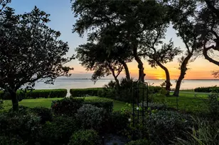 8152 Longbay Blvd, Sarasota, FL 34243 - Photo 99