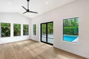 1041 Indian Beach Dr, Sarasota, FL 34234 - Photo 13