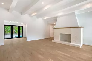 1041 Indian Beach Dr, Sarasota, FL 34234 - Photo 5