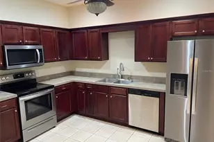 9035 Vista Verde Dr, Palmetto, FL 34221 - Photo 3