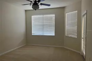 9035 Vista Verde Dr, Palmetto, FL 34221 - Photo 7