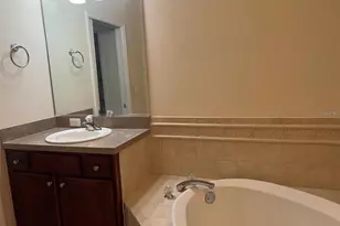 9035 Vista Verde Dr, Palmetto, FL 34221 - Photo 9