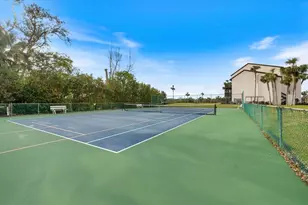 1604 Stickney Point Rd, Sarasota, FL 34231 - Photo 23