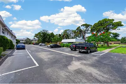 5800 Hollywood Boulevard #112, Sarasota, FL 34231 - Photo 19