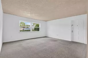 5800 Hollywood Blvd, Sarasota, FL 34231 - Photo 7