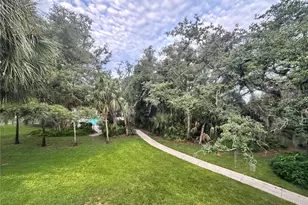 283 Sherwood Dr, Bradenton, FL 34210 - Photo 13