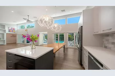 1428 Pine Bay Drive, Sarasota, FL 34231 - Photo 17