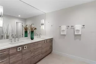 1428 Pine Bay Dr, Sarasota, FL 34231 - Photo 29