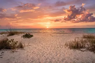793 Jungle Queen Way, Longboat Key, FL 34228 - Photo 3