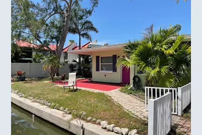 2100 Avenue A, Bradenton Beach, FL 34217 - Photo 1
