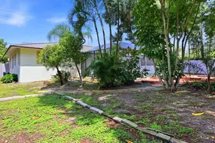 6233 Rockefeller Ave, Sarasota, FL 34231 - Photo 45