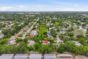 6233 Rockefeller Ave, Sarasota, FL 34231 - Photo 37