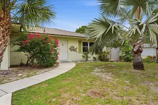6233 Rockefeller Ave, Sarasota, FL 34231 - Photo 3