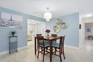 6233 Rockefeller Ave, Sarasota, FL 34231 - Photo 9