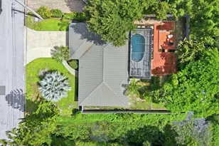 6233 Rockefeller Ave, Sarasota, FL 34231 - Photo 47