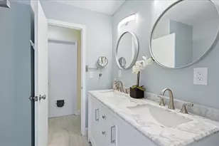 6233 Rockefeller Ave, Sarasota, FL 34231 - Photo 29