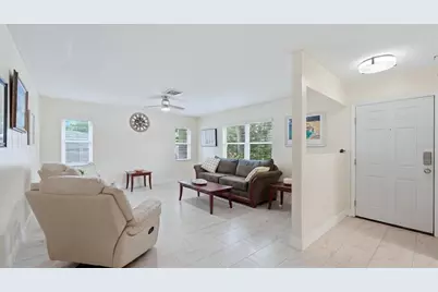 6233 Rockefeller Avenue, Sarasota, FL 34231 - Photo 5