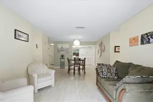 6233 Rockefeller Ave, Sarasota, FL 34231 - Photo 15