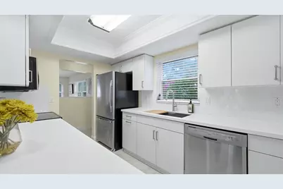 6233 Rockefeller Avenue, Sarasota, FL 34231 - Photo 15