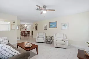 6233 Rockefeller Ave, Sarasota, FL 34231 - Photo 9