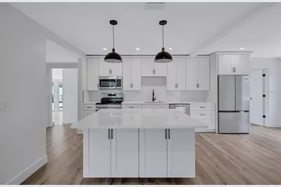 2647 Sydelle Street, Sarasota, FL 34237 - Photo 9
