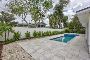 2647 Sydelle St, Sarasota, FL 34237 - Photo 41
