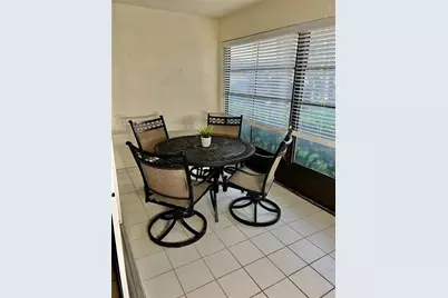 7186 Lakeside Drive, Sarasota, FL 34243 - Photo 17