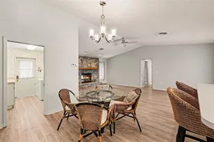 1005 135th St NE, Bradenton, FL 34212 - Photo 5
