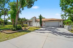 1005 135th St NE, Bradenton, FL 34212 - Photo 3