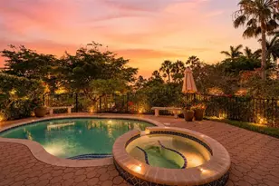 3563 Fair Oaks Ln, Longboat Key, FL 34228 - Photo 3