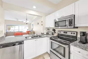 1044 Woodshire Ln, Naples, FL 34105 - Photo 13
