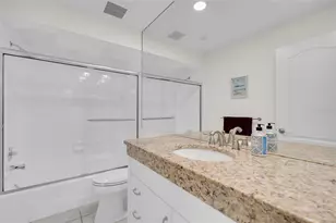 862 Hudson Ave, Sarasota, FL 34236 - Photo 13