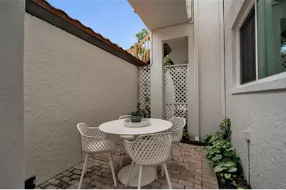 862 Hudson Avenue #862, Sarasota, FL 34236 - Photo 5