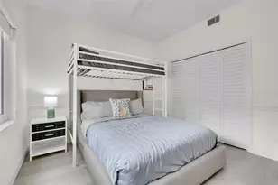 862 Hudson Ave, Sarasota, FL 34236 - Photo 13