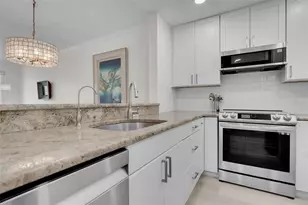 862 Hudson Ave, Sarasota, FL 34236 - Photo 17