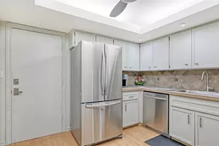2301 Gulf of Mexico Dr, Longboat Key, FL 34228 - Photo 9