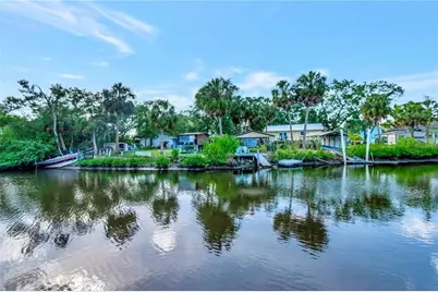 4512 26th Avenue S, Tampa, FL 33619 - Photo 9