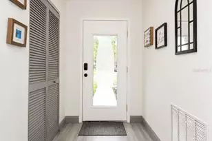 1065 Lewis Ave, Sarasota, FL 34237 - Photo 5