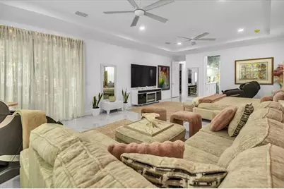 5609 Clearwater Court, Lakewood Ranch, FL 34211 - Photo 25