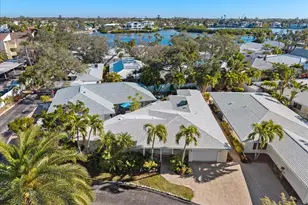 1387 Moonmist Dr, Sarasota, FL 34242 - Photo 3